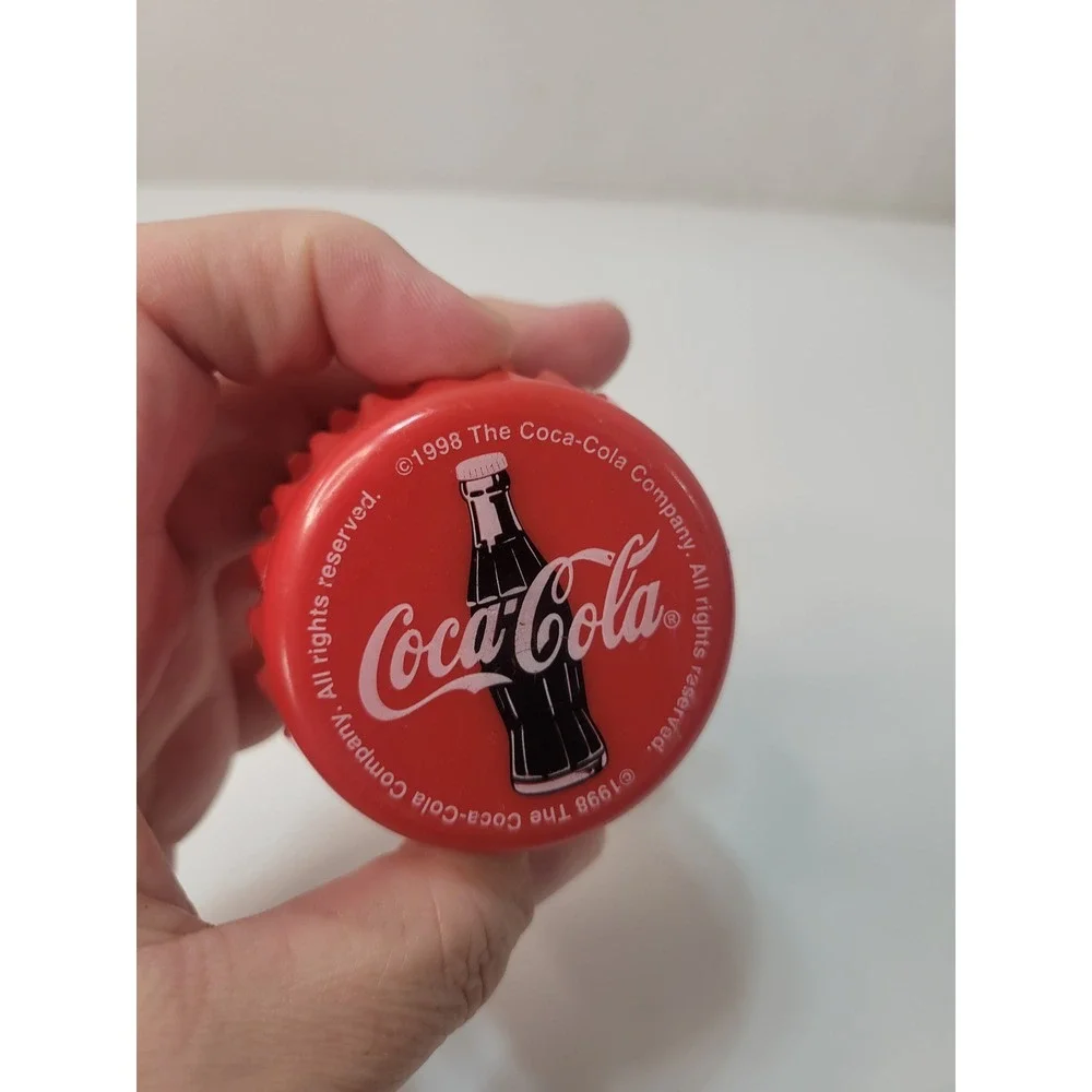 1998‎ Coca Cola Yo Yo Bottle Cap Collectible Toy Red